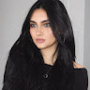 Meet your Posher, Aria